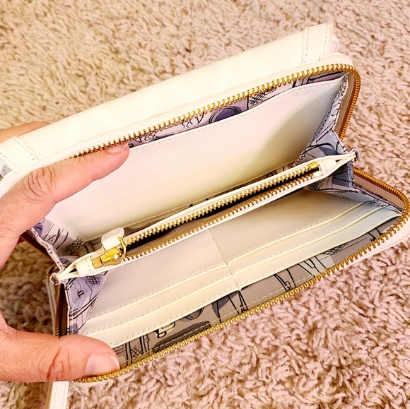 Vera Bradley Emma Satchel and Wallet - White Ikat - Picture 11 of 12